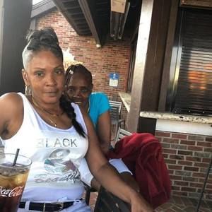 Meet your Posher, Catherine